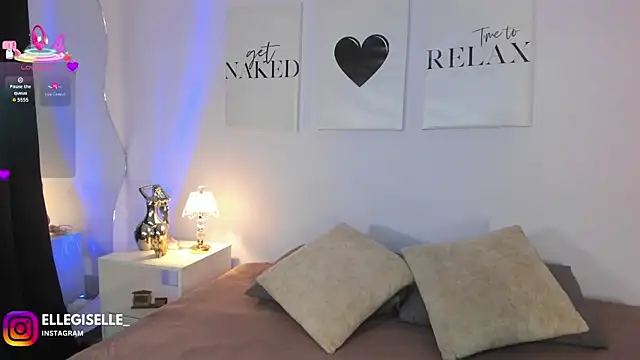 ElleGisellee online show from 05/10/26, 03:10