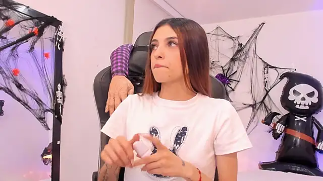 sofiarouge online show from 10/02/25, 07:50