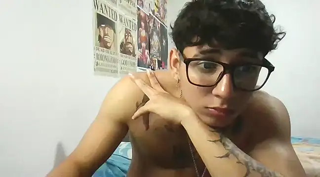 Snapshot of Dillom420 chatting on 03/10/25, 07:00 Dillom420 online show from 03/10/25, 07:00