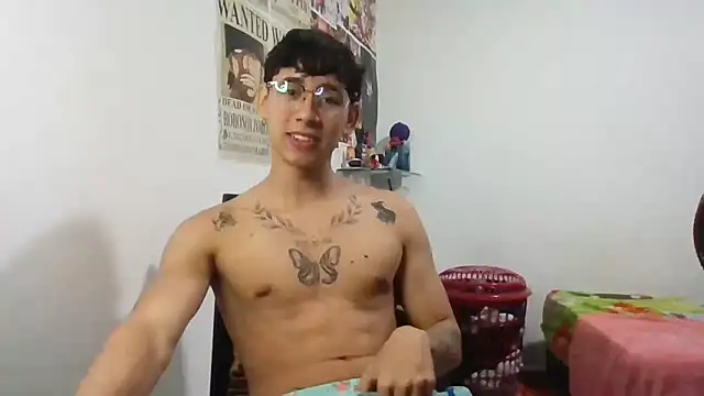 Snapshot of Dillom420 chatting on 01/15/25, 05:29 Dillom420 online show from 01/15/25, 05:29