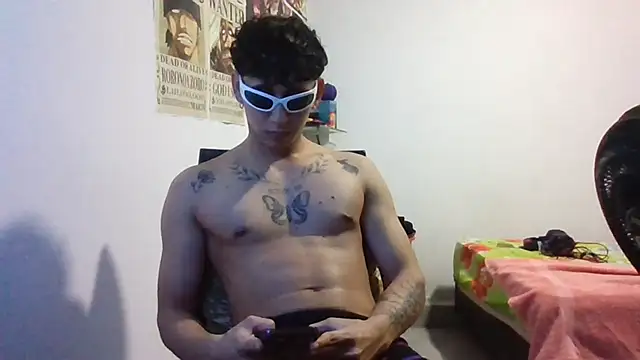 Snapshot of Dillom420 chatting on 01/09/25, 03:47 Dillom420 online show from 01/09/25, 03:47