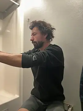 Snapshot of Natural_sexy33 chatting on 01/21/25, 12:50 Natural sexy33 online show from 01/21/25, 12:50