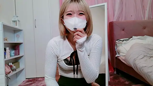 Snapshot of eimi_ch chatting on 12/02/24, 06:05 eimi ch online show from 12/02/24, 06:05