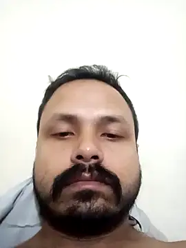 Snapshot of Aabhinashh chatting on 10/31/25, 07:21 Aabhinashh online show from 10/31/25, 07:21