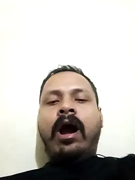 Snapshot of Aabhinashh chatting on 10/15/25, 09:34 Aabhinashh online show from 10/15/25, 09:34