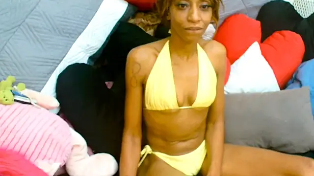 Snapshot of Nubiangiggles chatting on 03/19/25, 03:30 Nubiangiggles online show from 03/19/25, 03:30