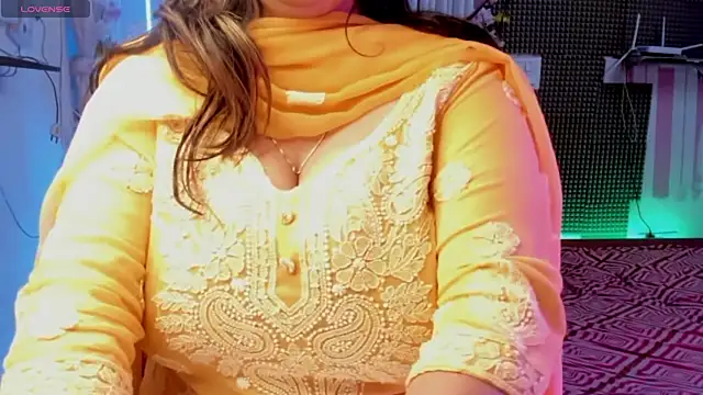 Gulabi Queen online show from 02/06/25, 01:54