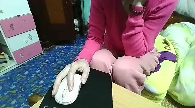 Snapshot of Anna-Cute69 chatting on 02/27/25, 01:19 Anna-Cute69 online show from 02/27/25, 01:19