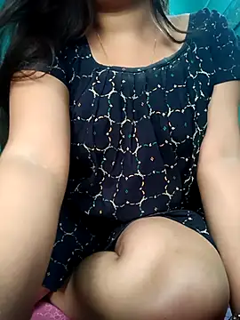 Arohi is Live online show from 11/08/25, 09:02