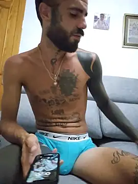 Snapshot of charlye_inkkkk chatting on 07/08/26, 10:21 charlye inkkkk online show from 07/08/26, 10:21