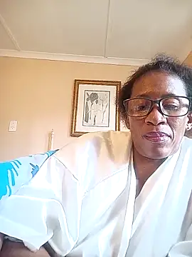 Snapshot of bustybillies chatting on 10/21/25, 10:58 bustybillies online show from 10/21/25, 10:58