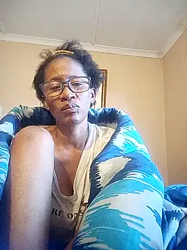 Snapshot of bustybillies chatting on 10/03/25, 03:24 bustybillies online show from 10/03/25, 03:24