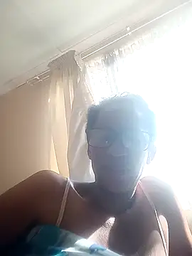 Snapshot of bustybillies chatting on 10/26/25, 05:41 bustybillies online show from 10/26/25, 05:41