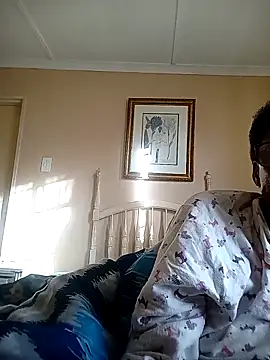 Snapshot of bustybillies chatting on 10/24/25, 04:33 bustybillies online show from 10/24/25, 04:33