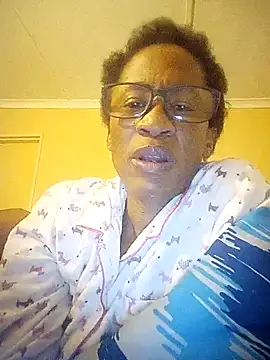 Snapshot of bustybillies chatting on 10/23/25, 04:27 bustybillies online show from 10/23/25, 04:27