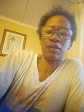 Snapshot of bustybillies chatting on 11/14/25, 03:54 bustybillies online show from 11/14/25, 03:54