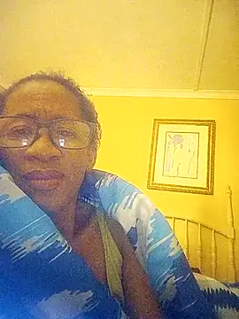 Snapshot of bustybillies chatting on 10/19/25, 01:41 bustybillies online show from 10/19/25, 01:41