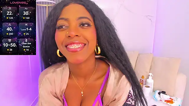 ebonydreams01 online show from 11/17/25, 12:42