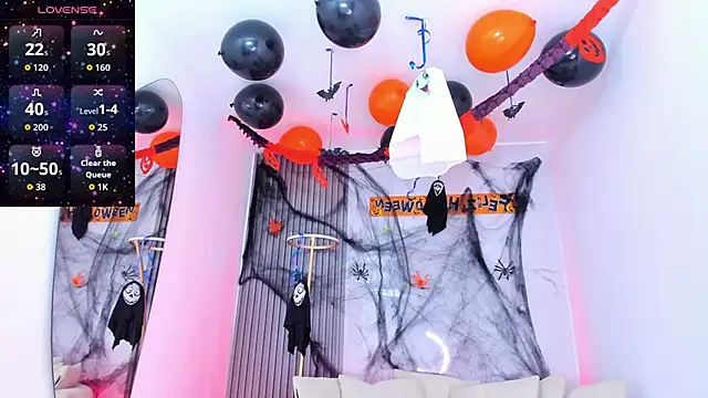 ebonydreams01 online show from 10/31/25, 11:51