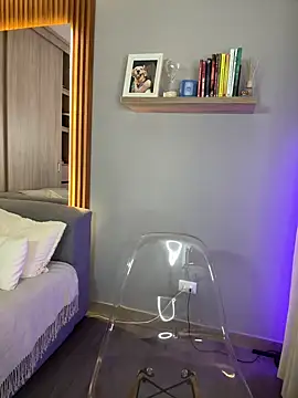 Snapshot of FridaKlein chatting on 03/20/25, 12:19 FridaKlein online show from 03/20/25, 12:19