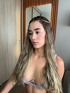 FridaKlein online show from 01/11/26, 02:35