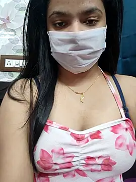 Snapshot of Myloveurvi chatting on 10/24/25, 02:38 Myloveurvi online show from 10/24/25, 02:38