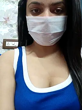 Snapshot of Myloveurvi chatting on 01/05/26, 06:44 Myloveurvi online show from 01/05/26, 06:44