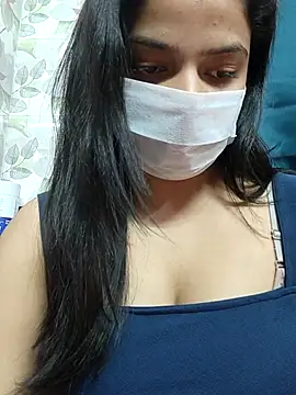 Myloveurvi online show from 04/10/26, 10:22