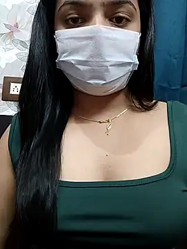 Snapshot of Myloveurvi chatting on 10/04/25, 07:04 Myloveurvi online show from 10/04/25, 07:04