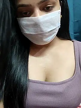 Snapshot of Myloveurvi chatting on 02/20/26, 05:37 Myloveurvi online show from 02/20/26, 05:37