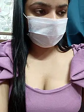 Snapshot of Myloveurvi chatting on 01/10/26, 11:27 Myloveurvi online show from 01/10/26, 11:27