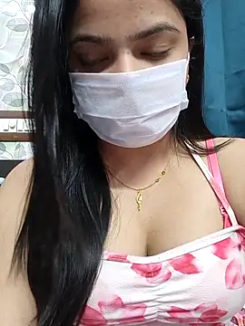 Snapshot of Myloveurvi chatting on 11/08/25, 10:52 Myloveurvi online show from 11/08/25, 10:52