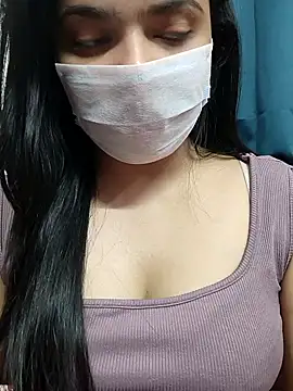 Snapshot of Myloveurvi chatting on 01/17/26, 11:36 Myloveurvi online show from 01/17/26, 11:36