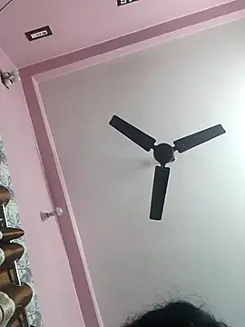 Snapshot of Myloveurvi chatting on 01/12/26, 03:30 Myloveurvi online show from 01/12/26, 03:30