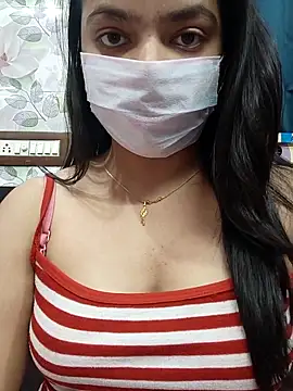 Snapshot of Myloveurvi chatting on 09/20/25, 10:42 Myloveurvi online show from 09/20/25, 10:42