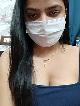 Snapshot of Myloveurvi chatting on 09/08/25, 02:49 Myloveurvi online show from 09/08/25, 02:49