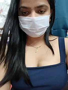 Snapshot of Myloveurvi chatting on 09/15/25, 11:32 Myloveurvi online show from 09/15/25, 11:32