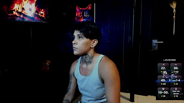 Snapshot of ZhoeStrong chatting on 09/19/25, 04:49 ZhoeStrong online show from 09/19/25, 04:49