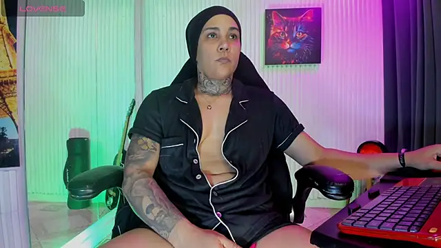 ZhoeStrong online show from 05/18/26, 04:07