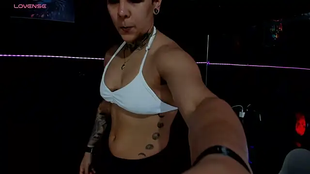 ZhoeStrong online show from 05/01/26, 12:04