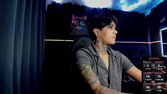 ZhoeStrong online show from 11/09/25, 07:56