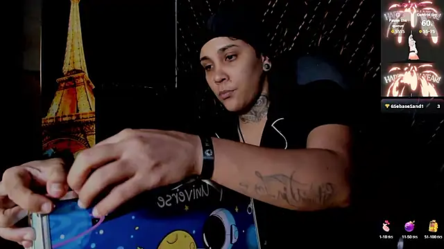 Snapshot of ZhoeStrong chatting on 01/10/26, 11:33 ZhoeStrong online show from 01/10/26, 11:33