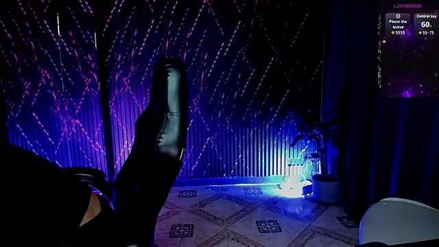 Snapshot of ZhoeStrong chatting on 02/06/26, 11:45 ZhoeStrong online show from 02/06/26, 11:45