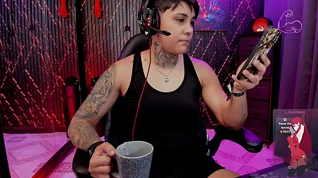 Snapshot of ZhoeStrong chatting on 02/28/26, 06:40 ZhoeStrong online show from 02/28/26, 06:40