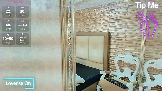 Snapshot of sofiaclauss chatting on 09/15/25, 02:56 sofiaclauss online show from 09/15/25, 02:56