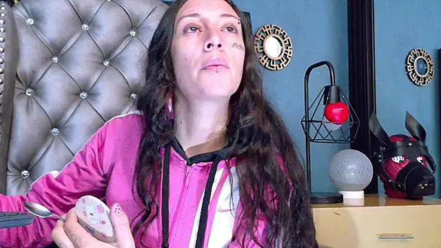 LusstCruella online show from 04/13/26, 11:58