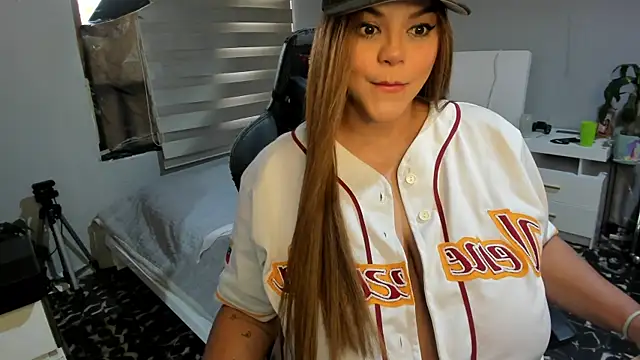 cattleya campbell online show from 09/12/25, 09:58