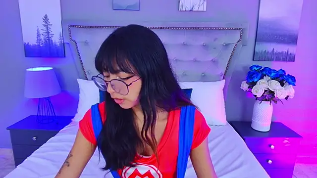 Yommi Winx online show from 09/30/25, 12:05