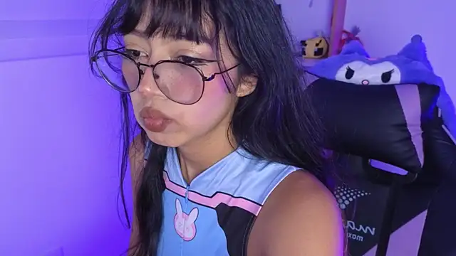 Yommi Winx online show from 01/10/26, 04:08