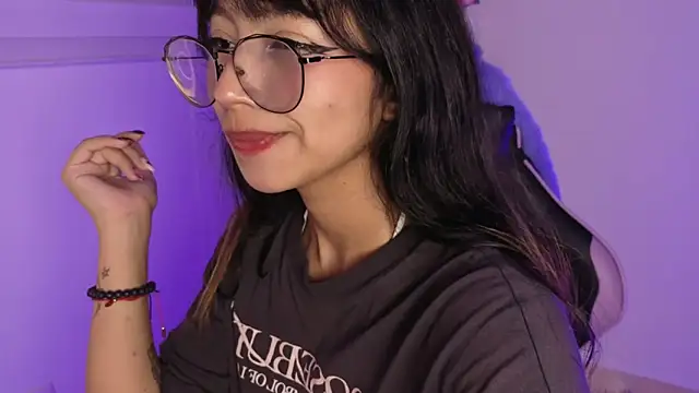 Yommi Winx online show from 12/02/25, 02:23